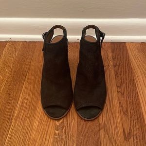 Leather open toe heel